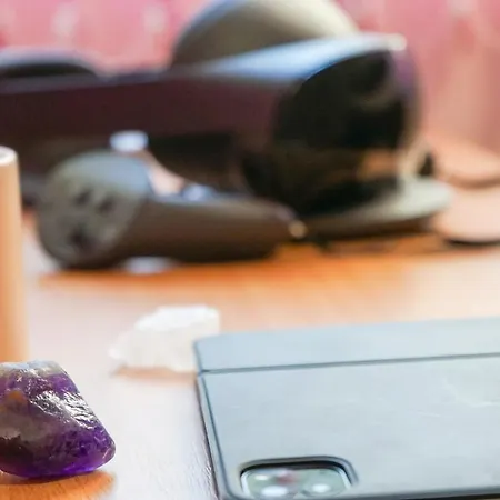 דירה Comfortable 2br Urban Getaway In Center By Flat Mаnager