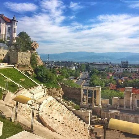 Comfortable 2br Urban Getaway In Center By Flat Mаnager *