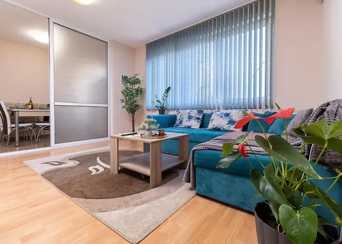 Apartman Comfortable 2br Urban Getaway In Center By Flat Mаnager