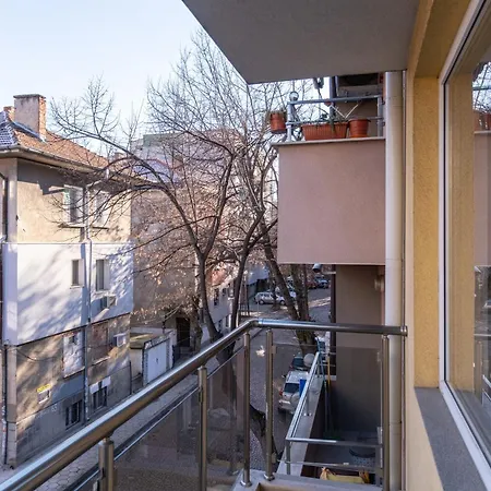 Apartment Comfortable 2br Urban Getaway In Center Plovdiv