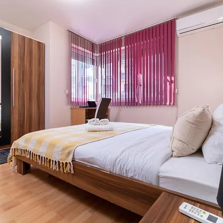Comfortable 2br Urban Getaway In Center By Flat Mаnager Plovdiv