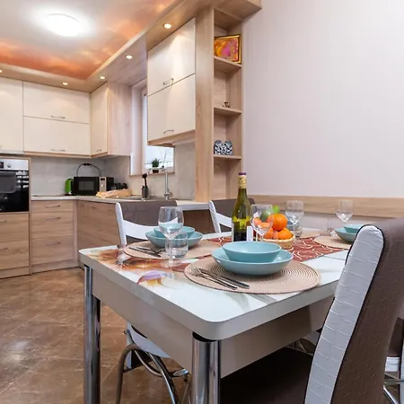 Comfortable 2br Urban Getaway In Center Apartment Plovdiv