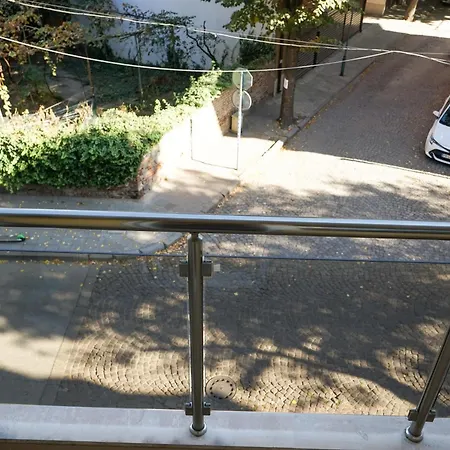 Apartment Comfortable 2br Urban Getaway In Center *