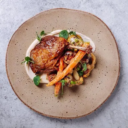 Comfortable 2br Urban Getaway In Center By Flat Mаnager Apartment *